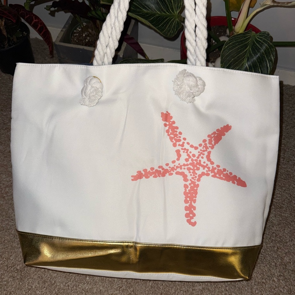 White and Gold Tote Bag with Starfish Design